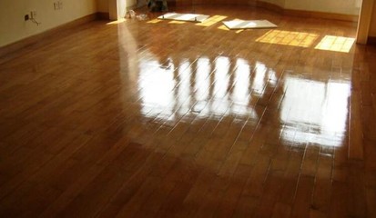 江東木地板打蠟服務(wù) 專(zhuān)業(yè)團(tuán)隊(duì)打造持久光潔的地板之美